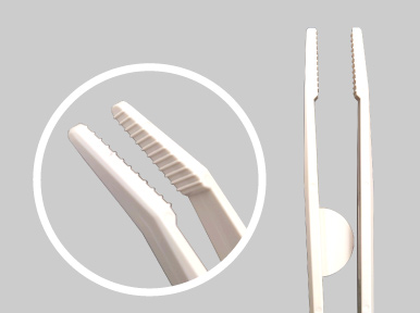 ピンセットの先端写真。扇状のガイドが先端のズレを防止